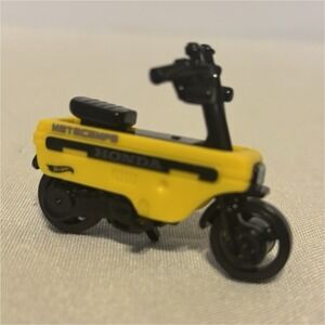 Hot Wheels Honda Motocompo Yellow Black Scooter Diecast Toy Model Collectible
